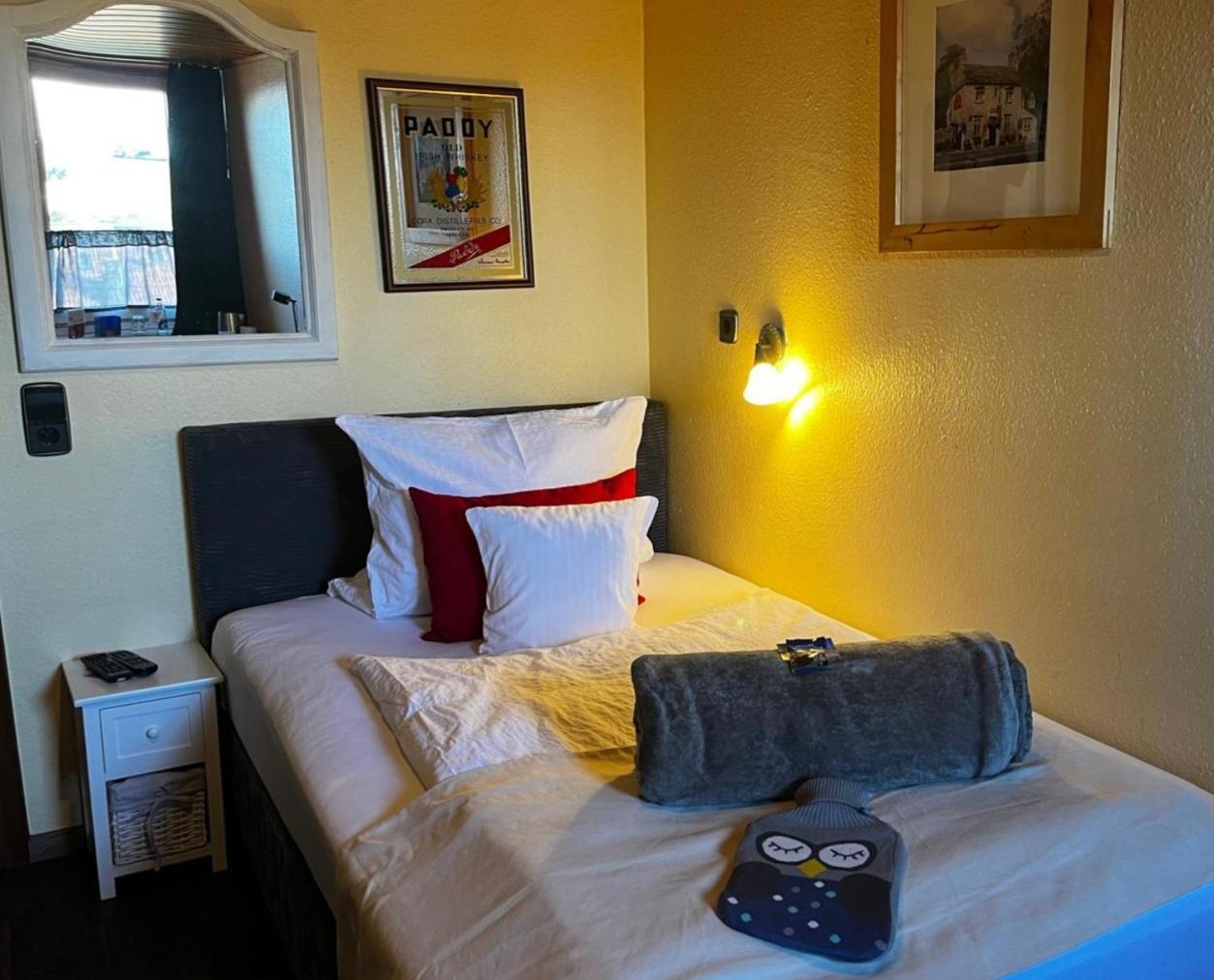 Neuenrade Henblas Hotel מראה חיצוני תמונה