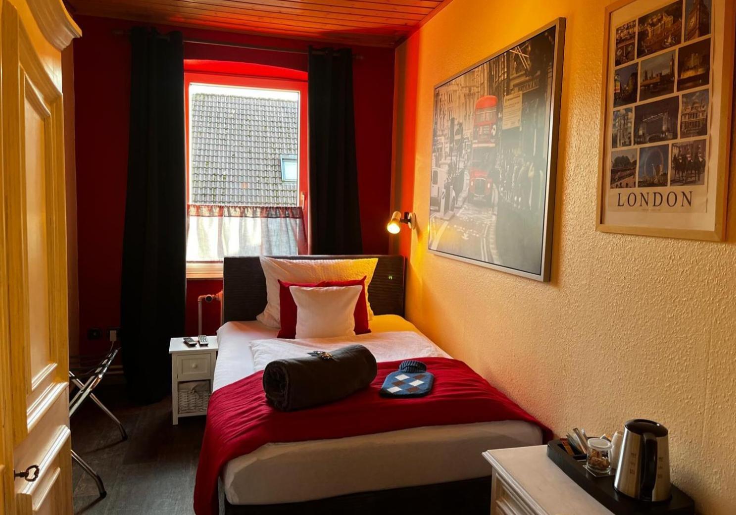 Neuenrade Henblas Hotel מראה חיצוני תמונה