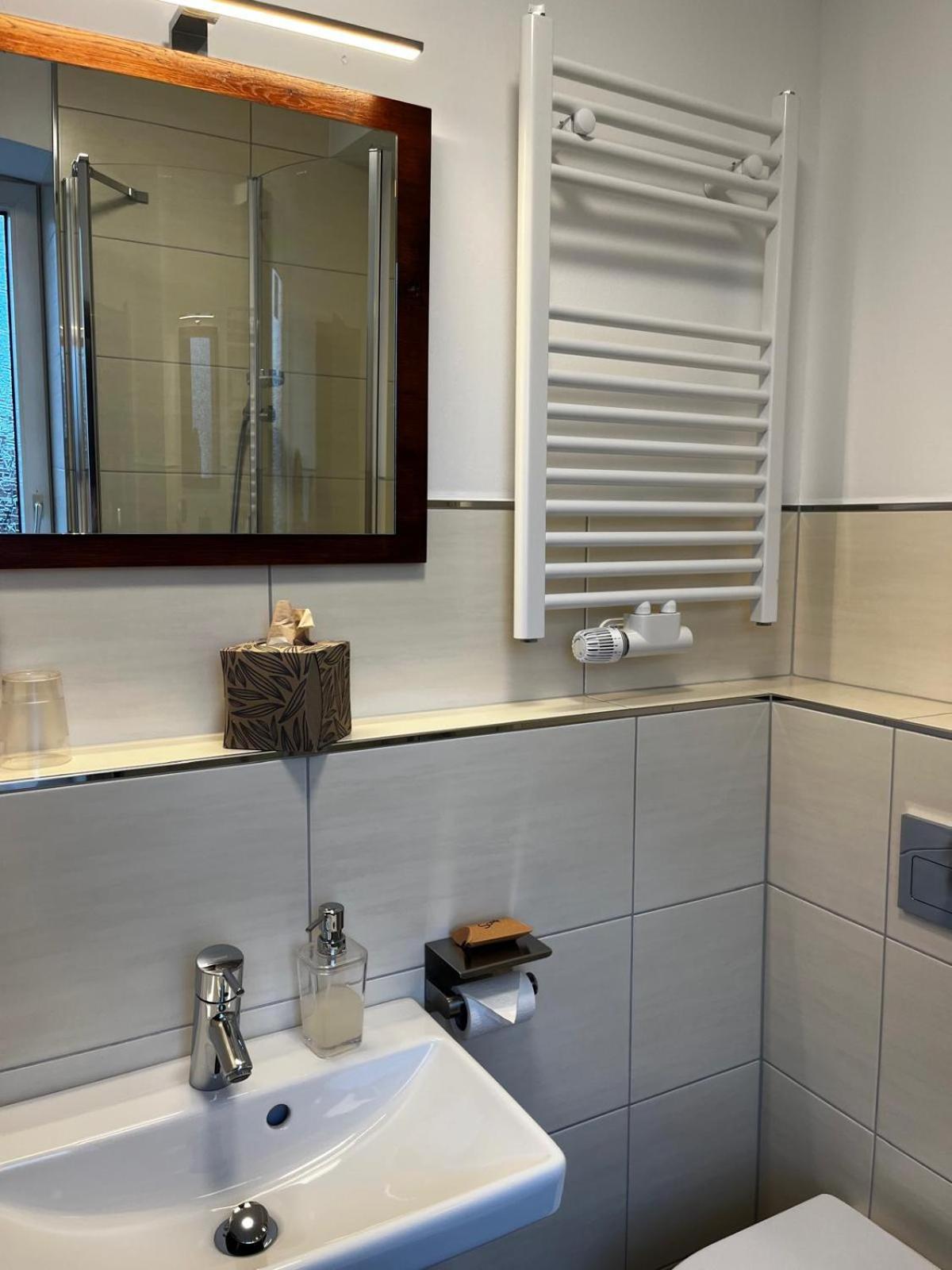 Neuenrade Henblas Hotel מראה חיצוני תמונה